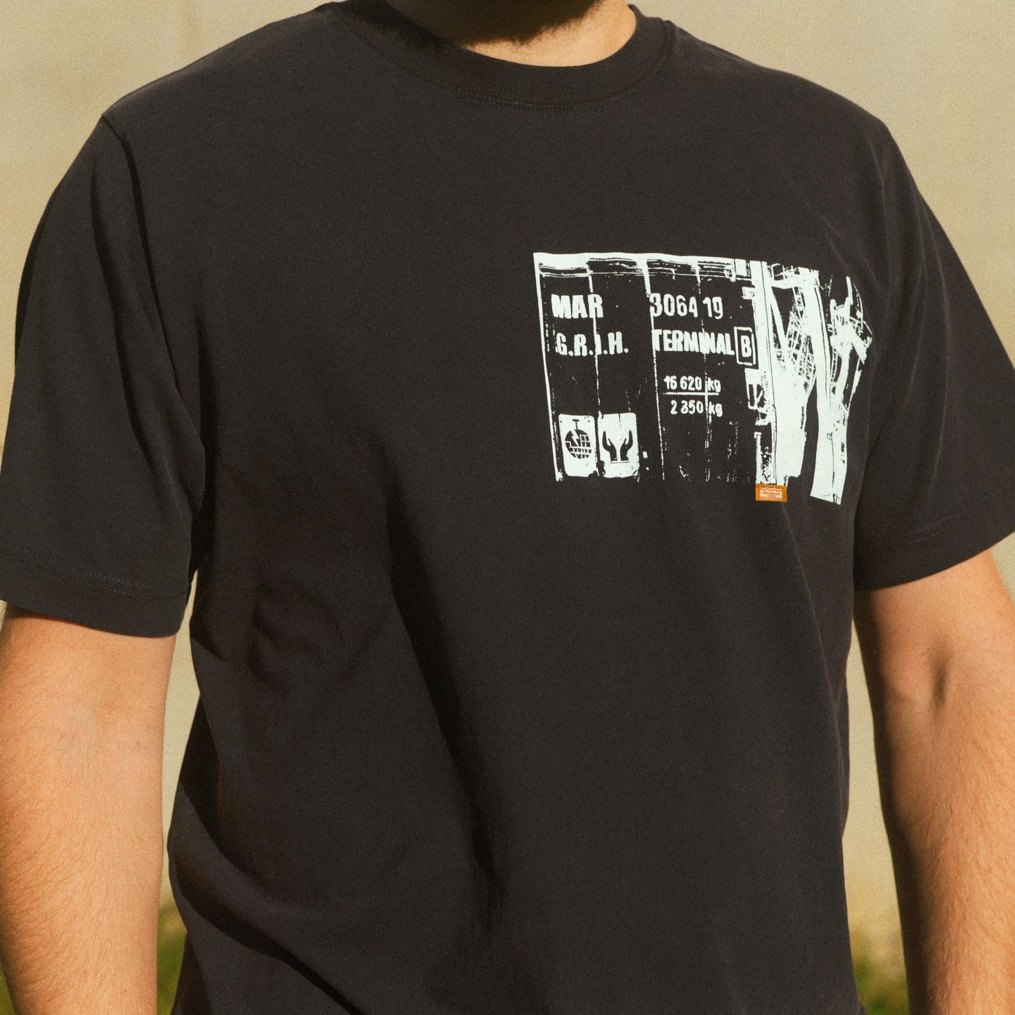 DEBARDEURS UNION BLACK T-SHIRT
